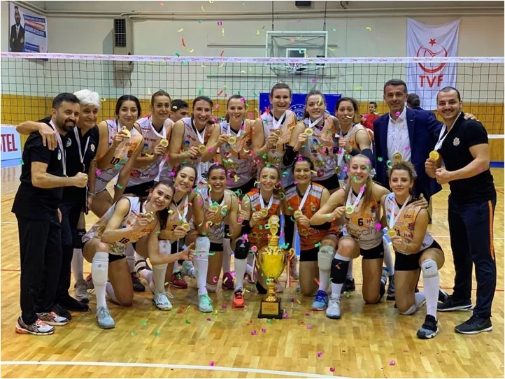 SAKARYA VOLEYBOLSPOR TVF KADINLAR 1. LİGİ VOLEYBOL TAKIMI