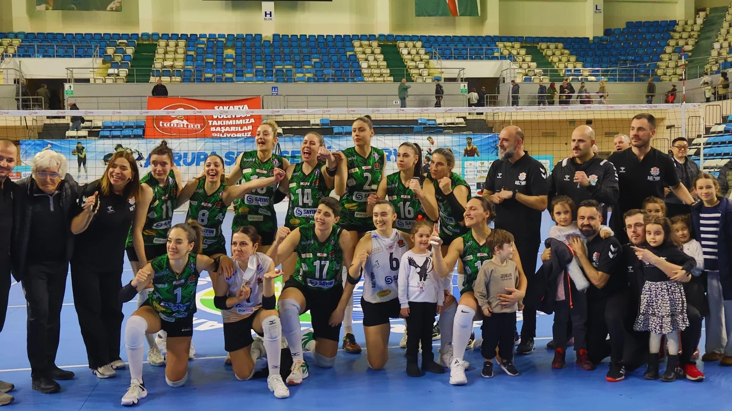 Sakarya'nın Sultanları Zafere uzandı 3-2