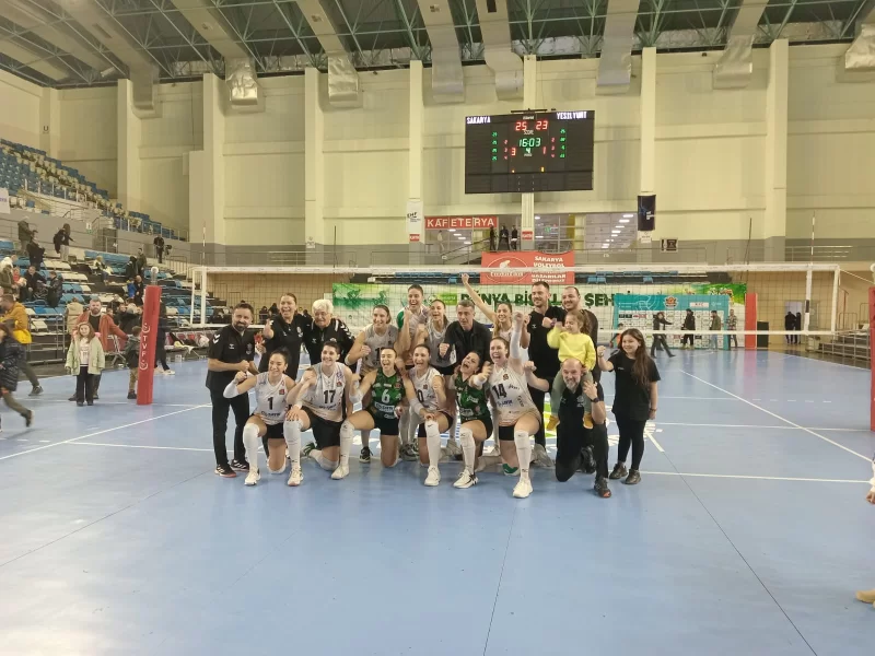 Sultanlar doludizgin 3-1