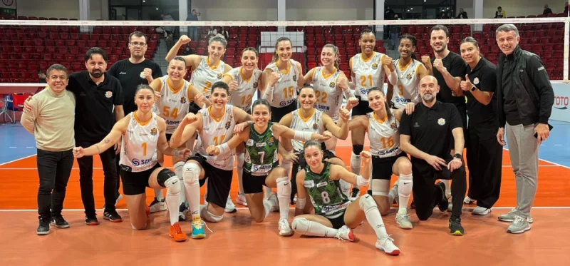 Sakaryalı Sultanlar Smaçladı  İlbank 0 – Sakarya Voleybol 3 